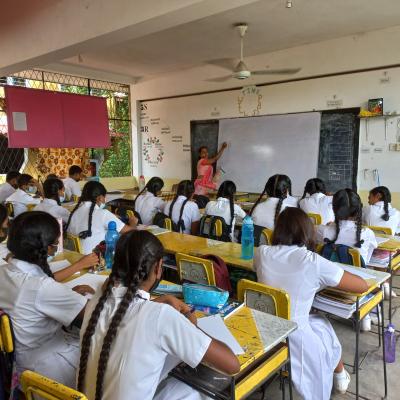 (6-11) පන්ති කාමර 